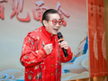 六小龄童现场给景区“孙悟空”扮演者上课，网友：正上班呢，祖师爷来了