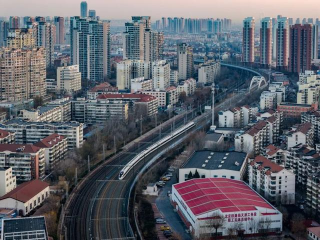京津城际铁路。 时远多 供图