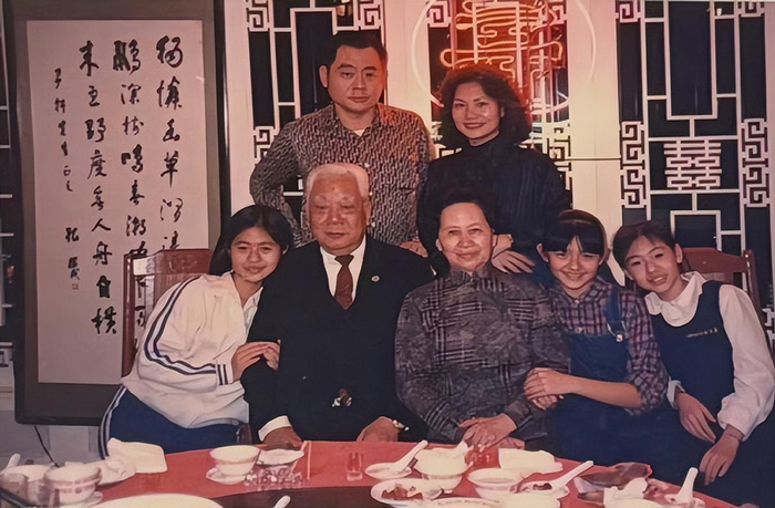 打开网易新闻 查看精彩图片