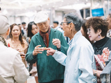 罗家英悼念恩师刘洵离世：光影梨园，一代宗师的艺术人生