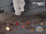 余宇涵新中式国风穿搭惊艳狂欢晚会