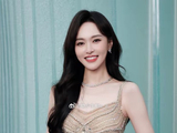 唐嫣盛装出席女儿幼儿园艺术节，被赞“最美家长”引热议