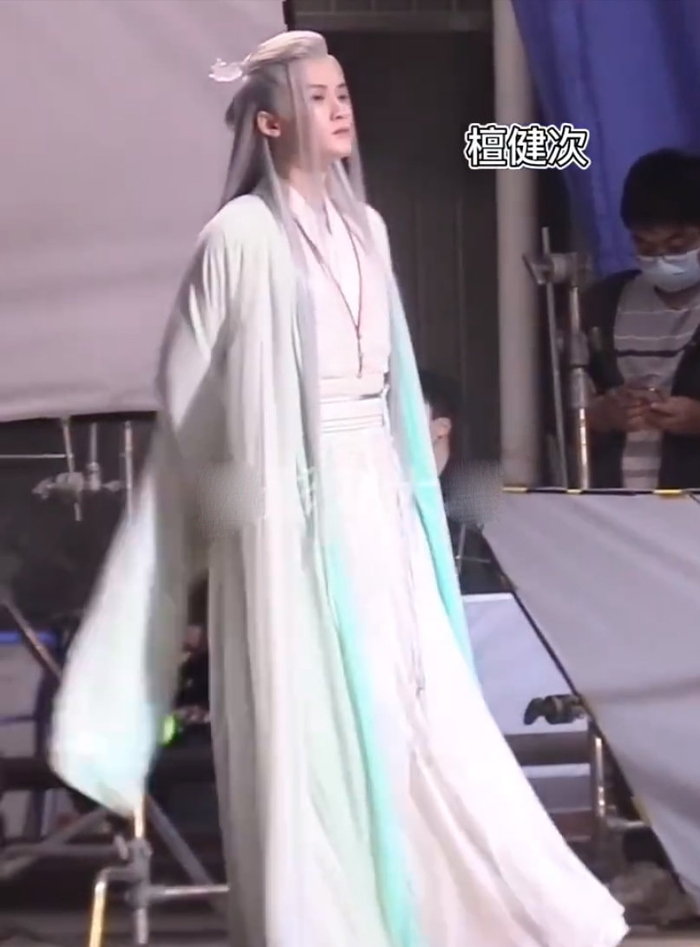 打开网易新闻 查看精彩图片