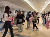15位女明星抵达湾湾机场接机和采访！这身穿搭下，你能认出来几位？
