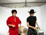 黄明昊唐嘉琦儿童节抽象会面：笑闹背后的Z世代焦虑出口与流量破圈密码