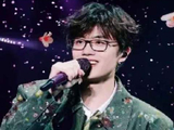 许嵩首登综艺舞台，十万小网红笑称“没他红”，现场却瞬间引爆全场大合唱！