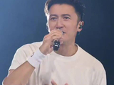 谢霆锋鸟巢全开麦演唱黄种人引全场合唱