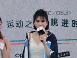 曾沛慈带病坚持演出，沙哑清唱感动全场