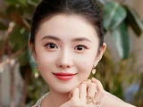 5月30日刘浩存凭主角走进北大，迎来满堂彩，给张艺谋争光了