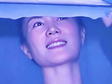 王菲现实长什么样？路人镜头才是照妖镜，突然理解谢霆锋的专一了