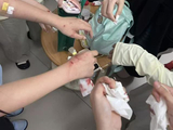 娱情|线下活动失控遭取消张凌赫赔粉丝损失，没义务但很加分