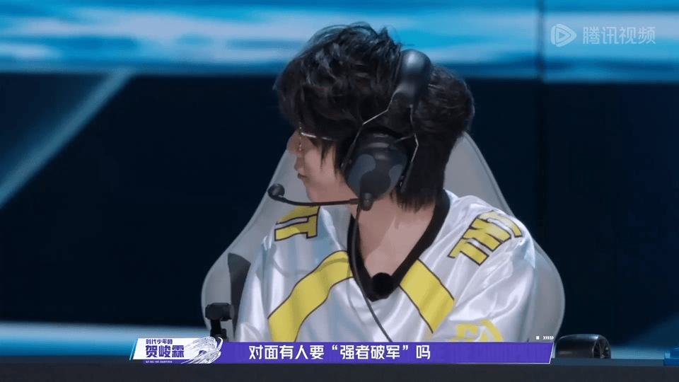 严浩翔让贺峻霖给他偷个装备，时代少年团的欢乐日常破圈