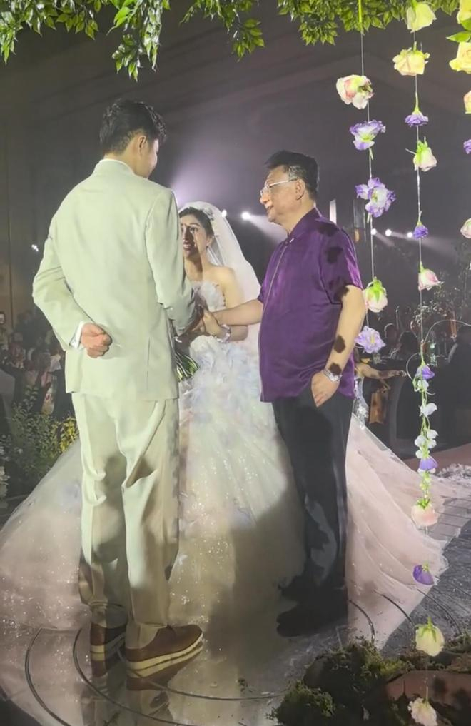 婚礼现场（视频截图）