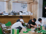 卓沅就是高兴太早了，明明还没封箱呢，他就已经喊起来了