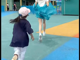 郑恺苗苗三个孩子近照