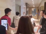 炎亚纶遭粉丝调侃当场破功大笑