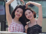 好有生命力好夏天的孙怡！姐姐被栏杆烫到怎么还这么可爱！