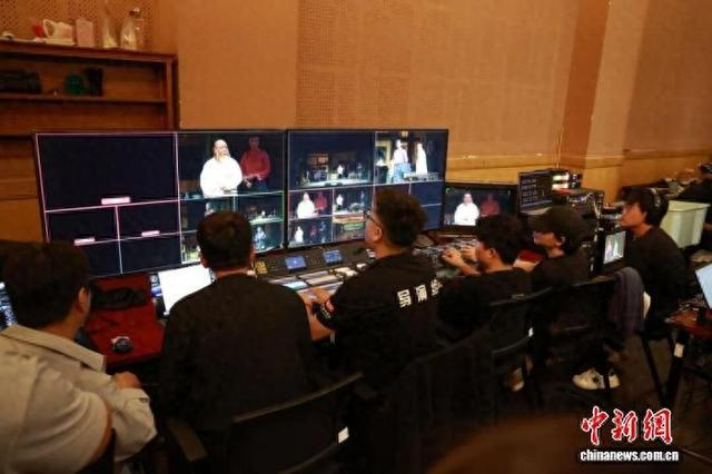 北京人艺《骆驼祥子》以“超现场”直播形式走进京津冀地区8所高校。北京人艺供图
