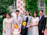 何猷君奚梦瑶法国举行婚礼!大晒与子女合照!谷爱凌惊喜到场大赞“最美新娘”!|何猷君|奚梦瑶|婚礼|谷爱凌|赌王|高颜值