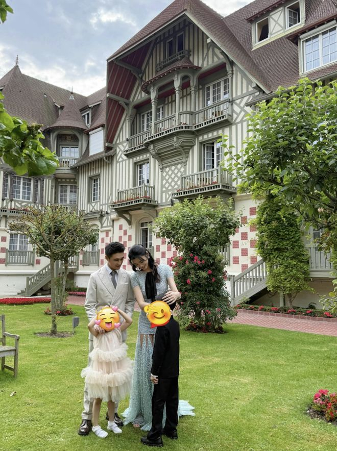 何猷君与名模奚梦瑶于法国举行浪漫婚礼（图：mingxi11@IG）