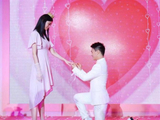 奚梦瑶何猷君婚前欢迎宴，梁安琪和亲家同框，谷爱凌王嘉尔都来了_新闻