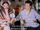 这还是那个沙溢吗？ 跟胡可说话也太温柔了，开口就逗老婆笑！