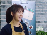 张国立剁肉满嘴抱怨，张铁林都看不下去替邓婕怼他：干点活真娇气！