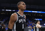 NBA联盟强行包装文班吗？尼克斯和马刺，谁能夺冠？