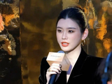 何猷君婚礼改写传统誓词，用顺境低谷替代贫穷富贵