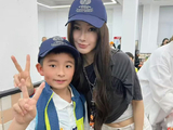 松弛母爱！Angelababy带娃逛商场，细节里的真实最动人