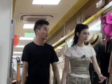 母凭子贵?领证七年俩孩子奚梦瑶婚礼落泪霸总小说照进现实