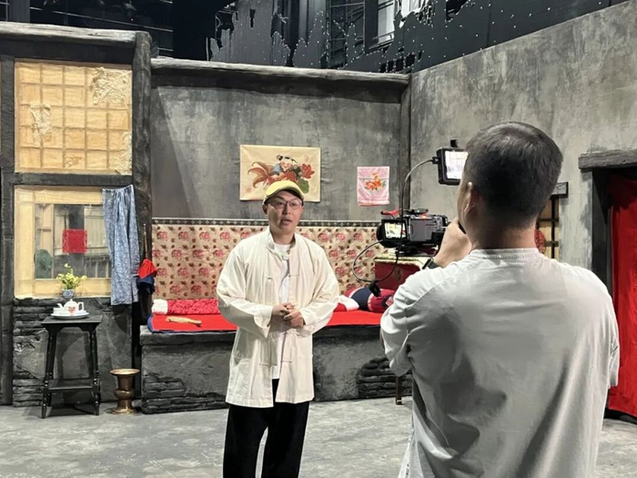 闫锐导演