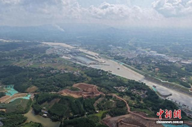 图为平陆运河企石枢纽充水现场。平陆运河集团供图
