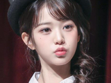 她怎么美得不像这个世界的人?