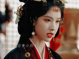 《翘楚》首播，陈都灵一人拖航母，观众评价一针见血，权谋幼稚