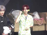 自己玩得好开心呀！ cr/yearnyouthy