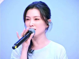 看了浪姐合照才懂，为什么大家都往洁儿姐身边靠