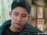 江成屹和文鹏的关系