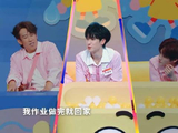 王牌队只有关晓彤会唱这首歌 下秒时团故意乱编歌词，谁还记得原版是啥！