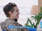 王鹤棣用方便面调料熬高端的汤别问怎么做的，好喝就行