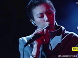 窦靖童首登歌手舞台揭秘紧张缓解法