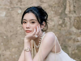 网友是如何评价奚梦瑶父母与赌王四太的同框画面的？