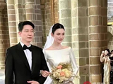 何猷君称岳父为年轻版新爸爸