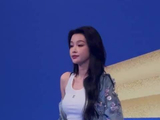 孙怡线下直拍状态好好