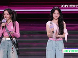 听到“粉色娇嫩，你如今几岁”完全懵住，一脸疑惑，看来大娟也是2G网速呀