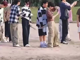 宋亚轩张真源拍照风格神同步