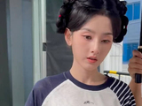宋祖儿暖心劝阻粉丝买花，卡片我拿走钱你留着