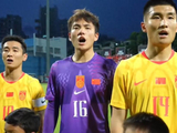 国足失绝佳良机：前场2打2！李昊首秀为队友背锅，新加坡1-2反扑