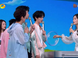 同步：丁程鑫因行程冲突疑似缺席娜姐演唱会 不过保留事情出现转机的可能性