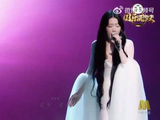 单依纯重新诠释《橄榄树》，以神女吟唱展现个人精神世界